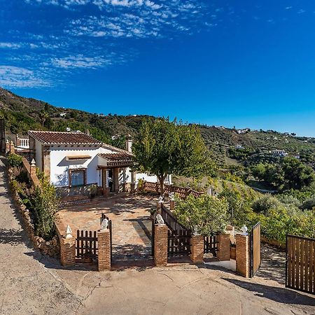 Amazing Home In Frigiliana With Kitchen Luaran gambar