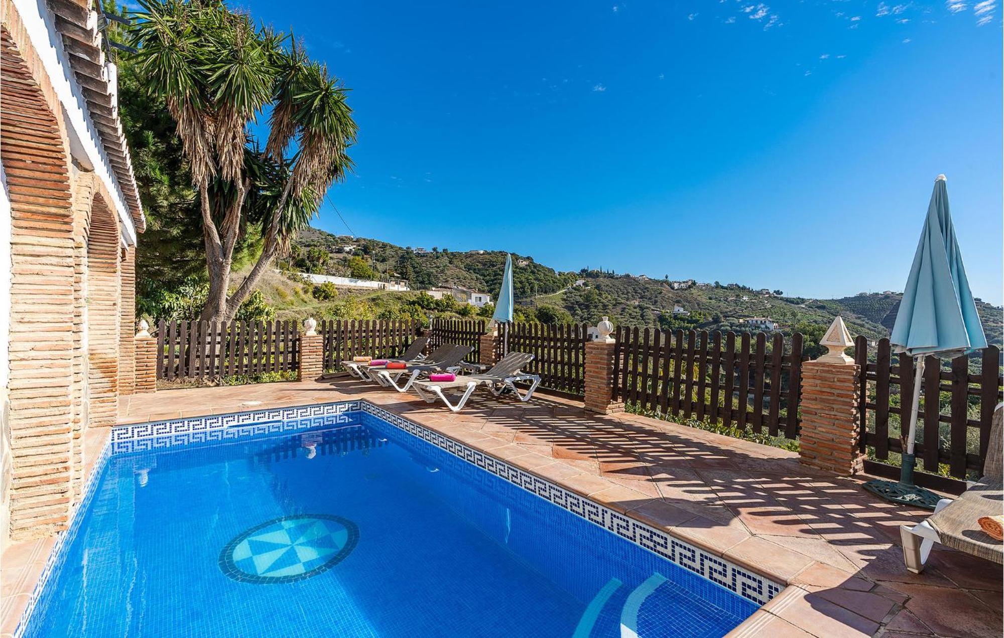 Amazing Home In Frigiliana With Kitchen Luaran gambar