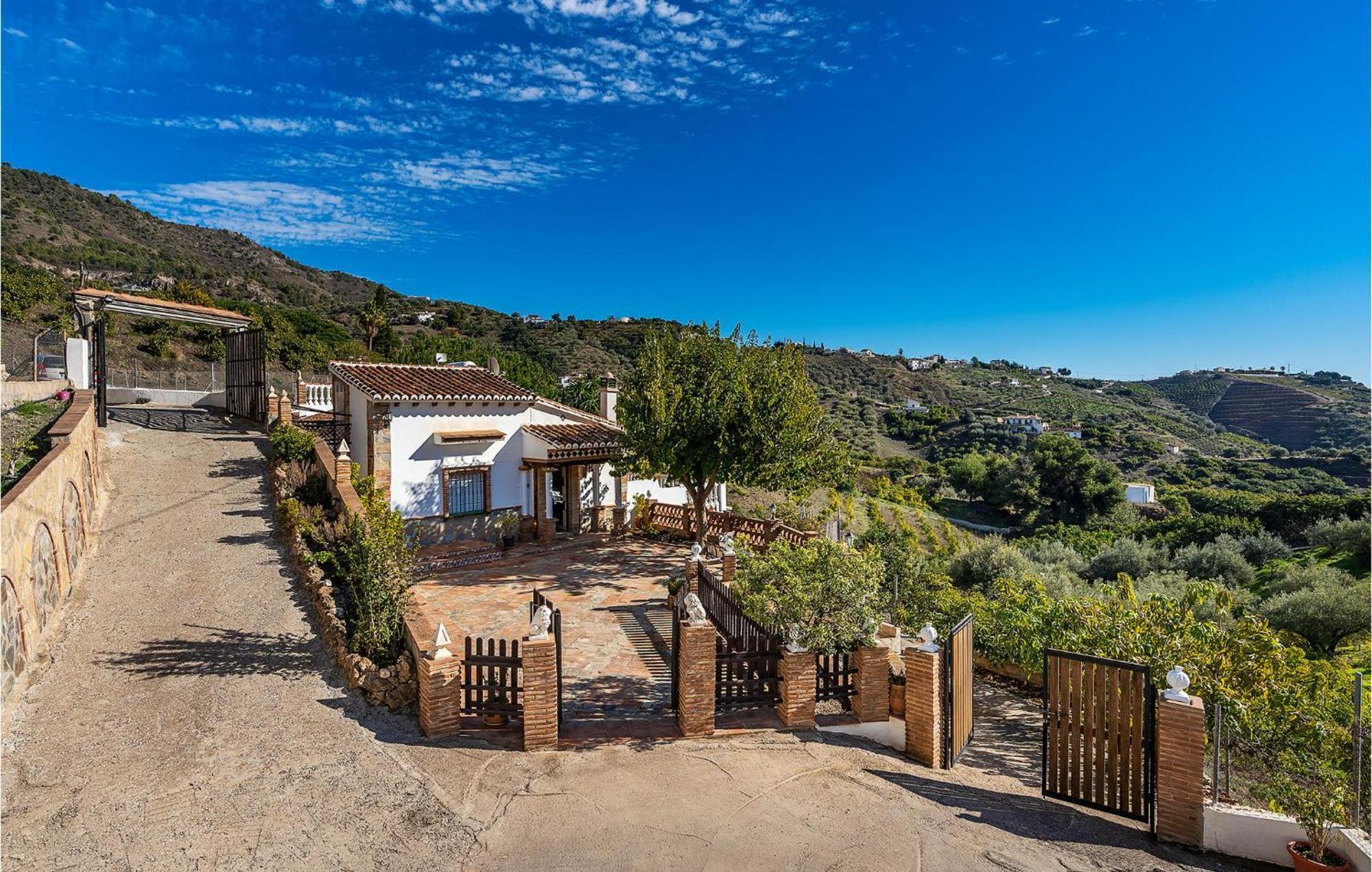 Amazing Home In Frigiliana With Kitchen Luaran gambar