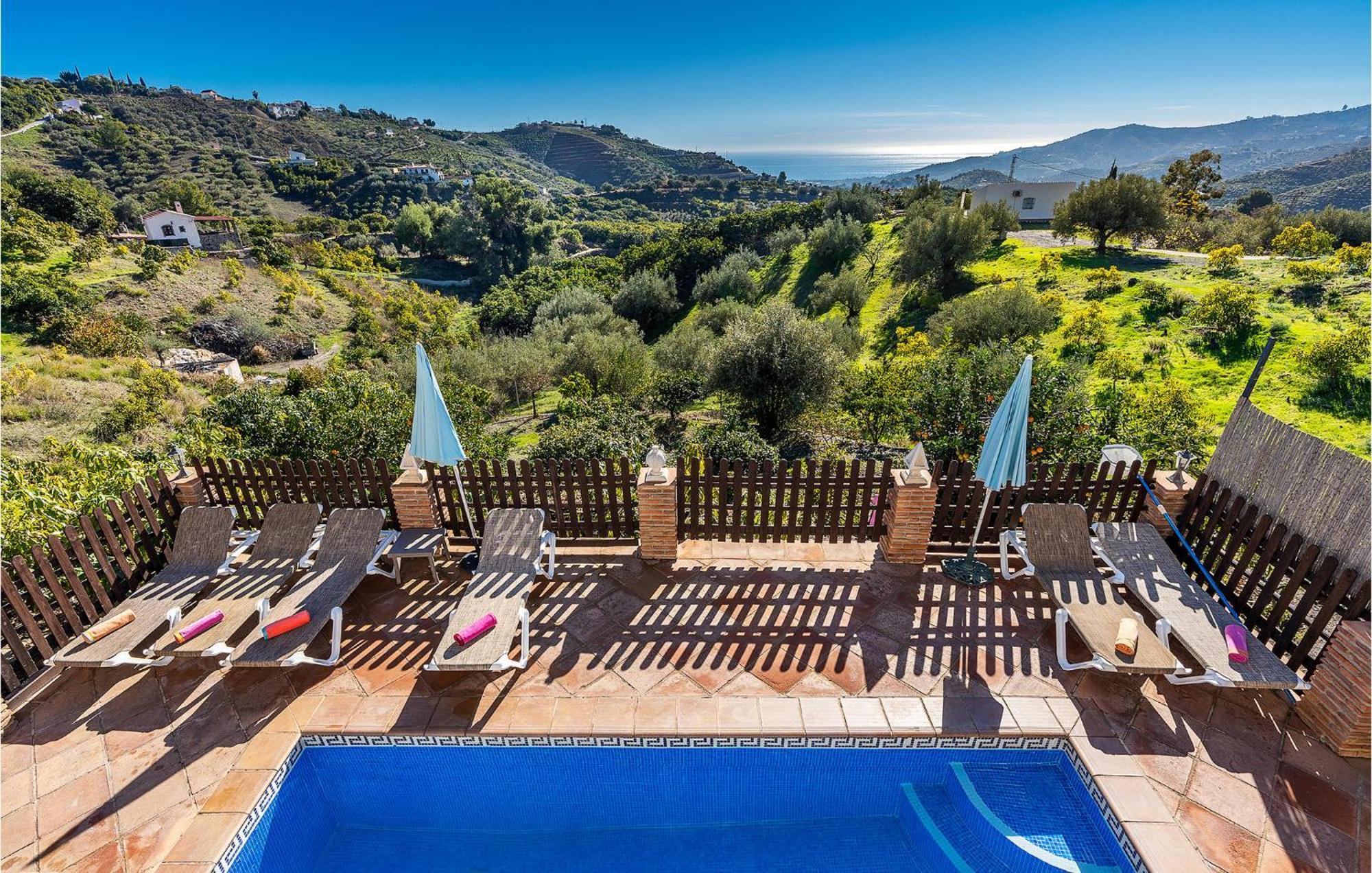 Amazing Home In Frigiliana With Kitchen Luaran gambar