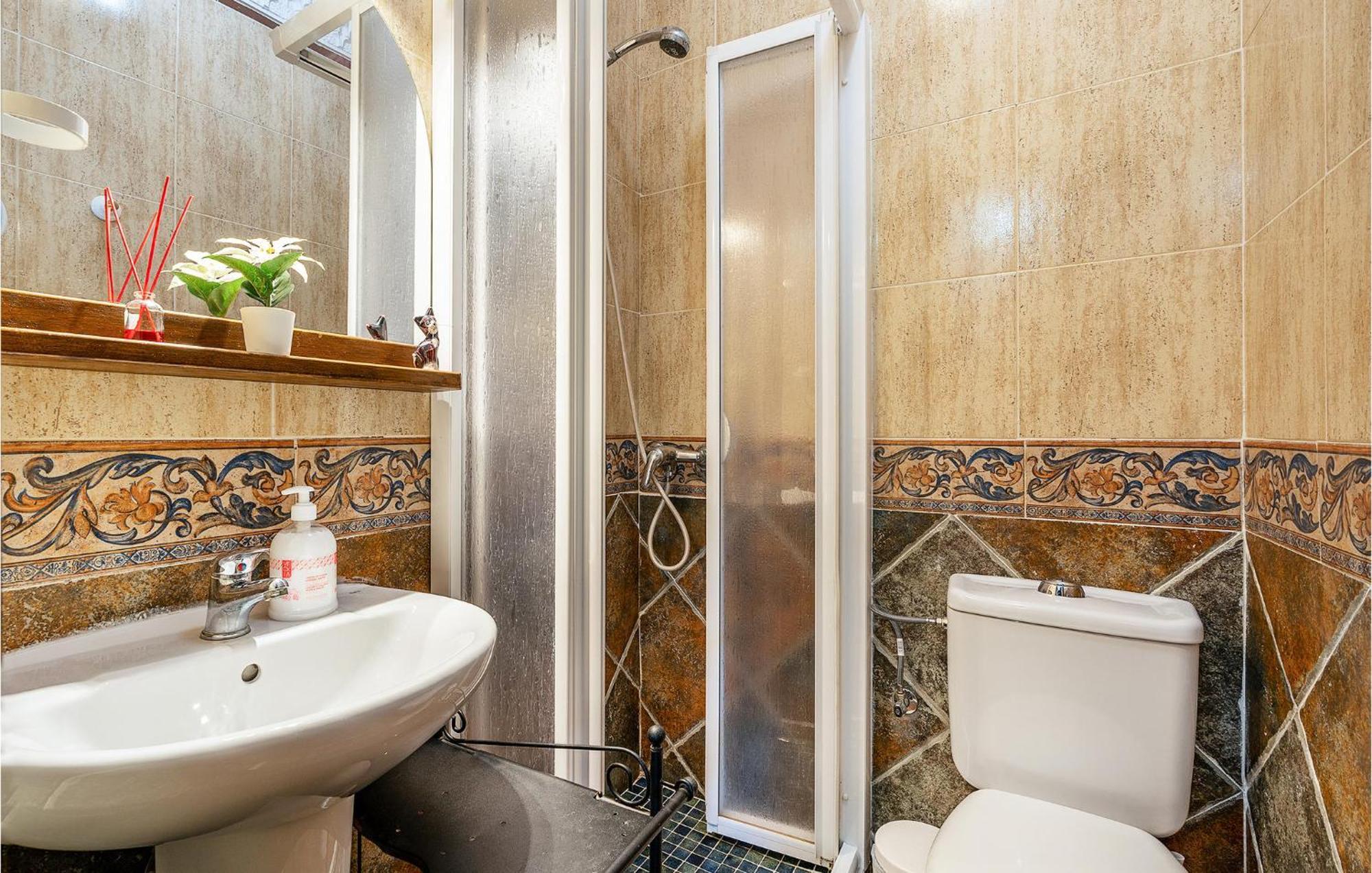 Amazing Home In Frigiliana With Kitchen Luaran gambar