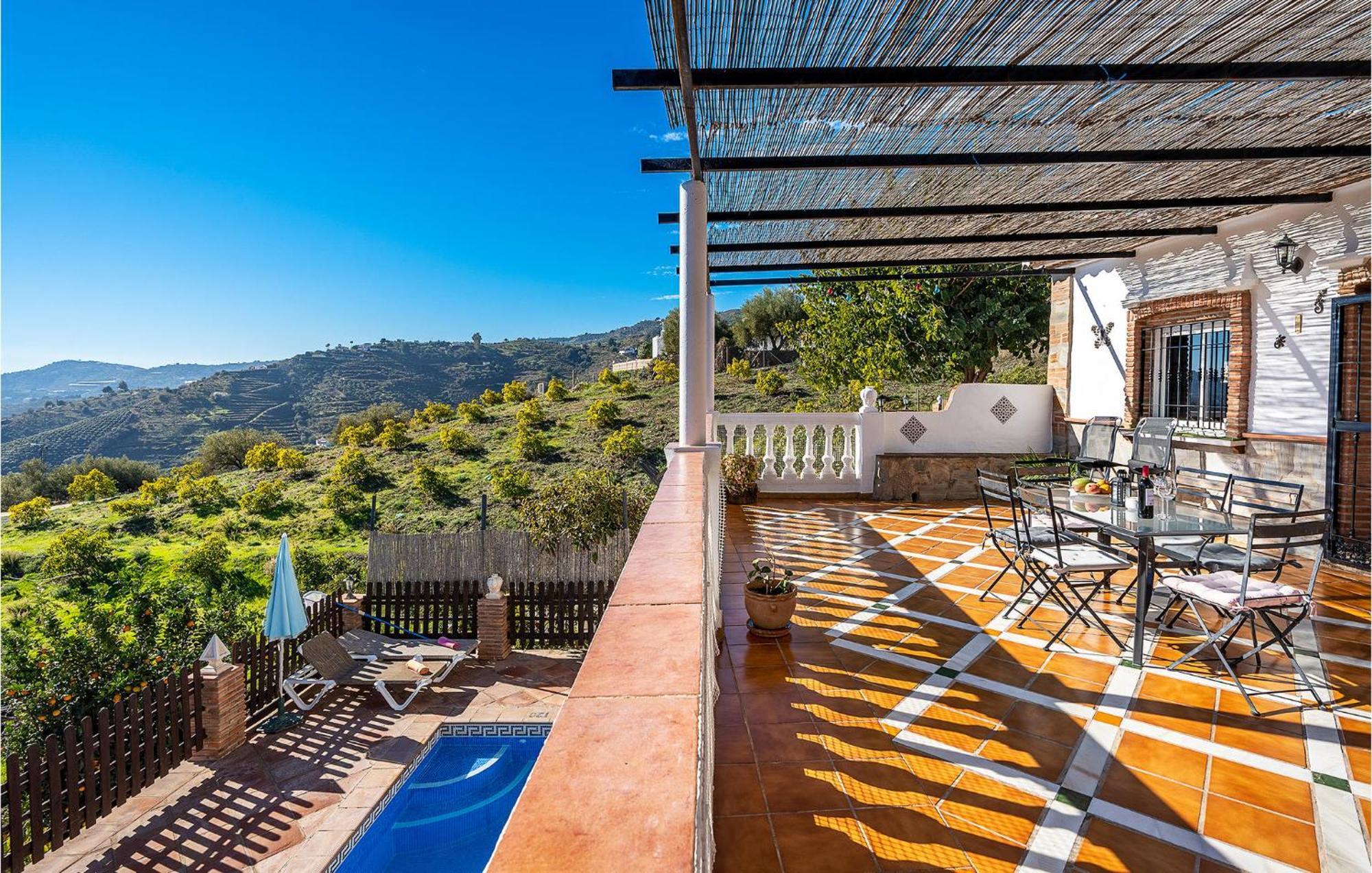 Amazing Home In Frigiliana With Kitchen Luaran gambar